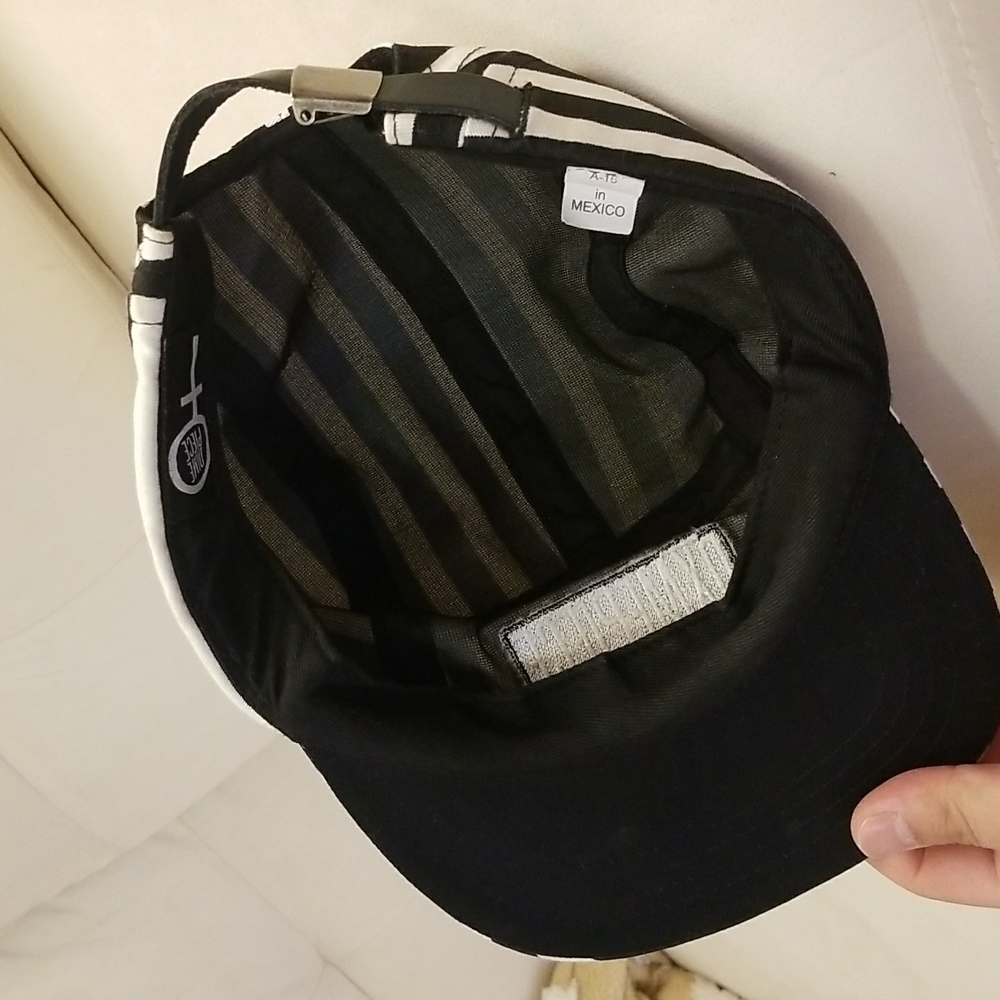 Hat - Picture 3 of 3